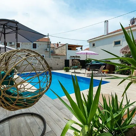 Beachfront Delight With Private Pool Petrcane