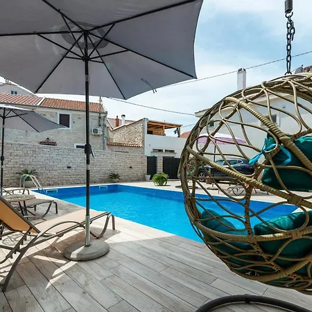 Holiday home Beachfront Delight With Private Pool